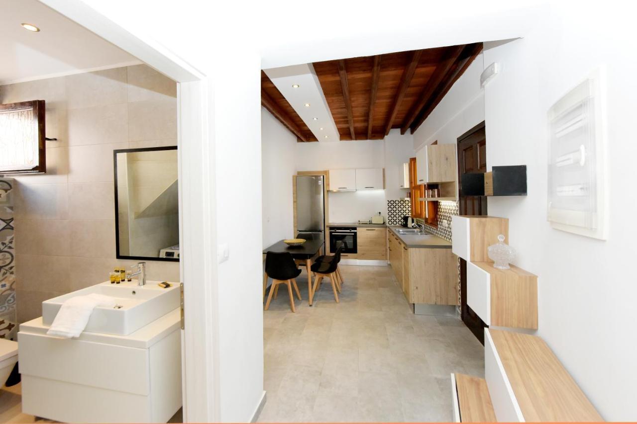 Pera Houses 2-Bedroom In The Center Of Lindos Exteriör bild