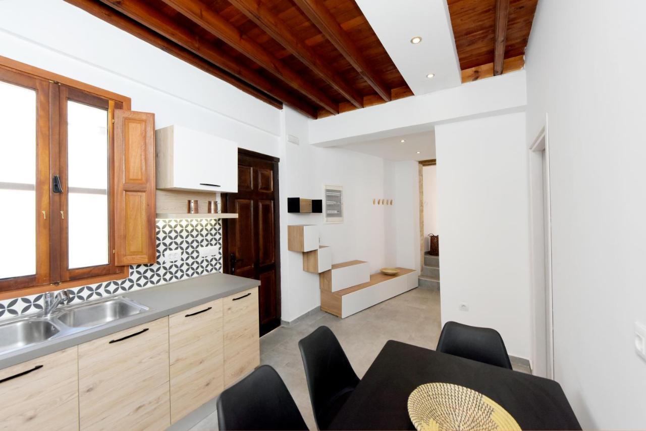 Pera Houses 2-Bedroom In The Center Of Lindos Exteriör bild