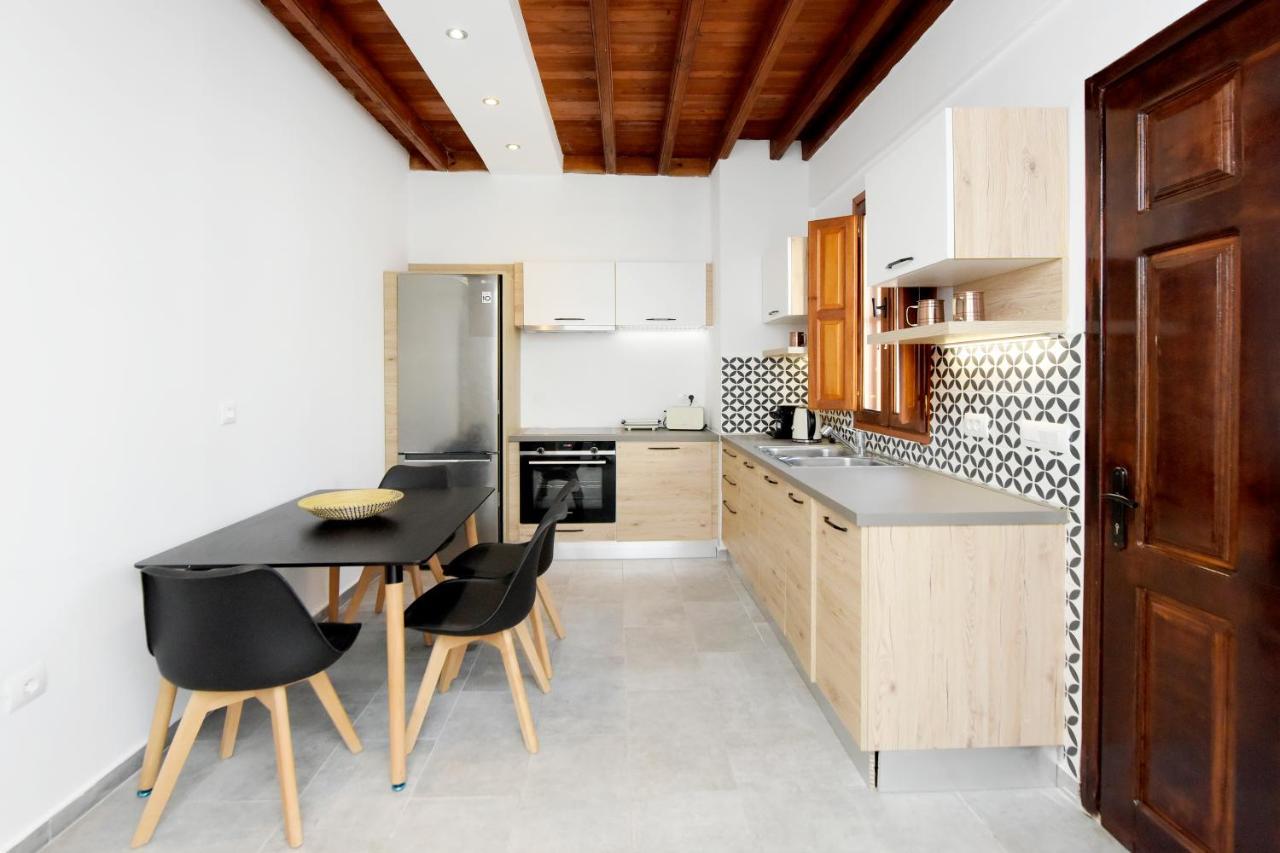 Pera Houses 2-Bedroom In The Center Of Lindos Exteriör bild